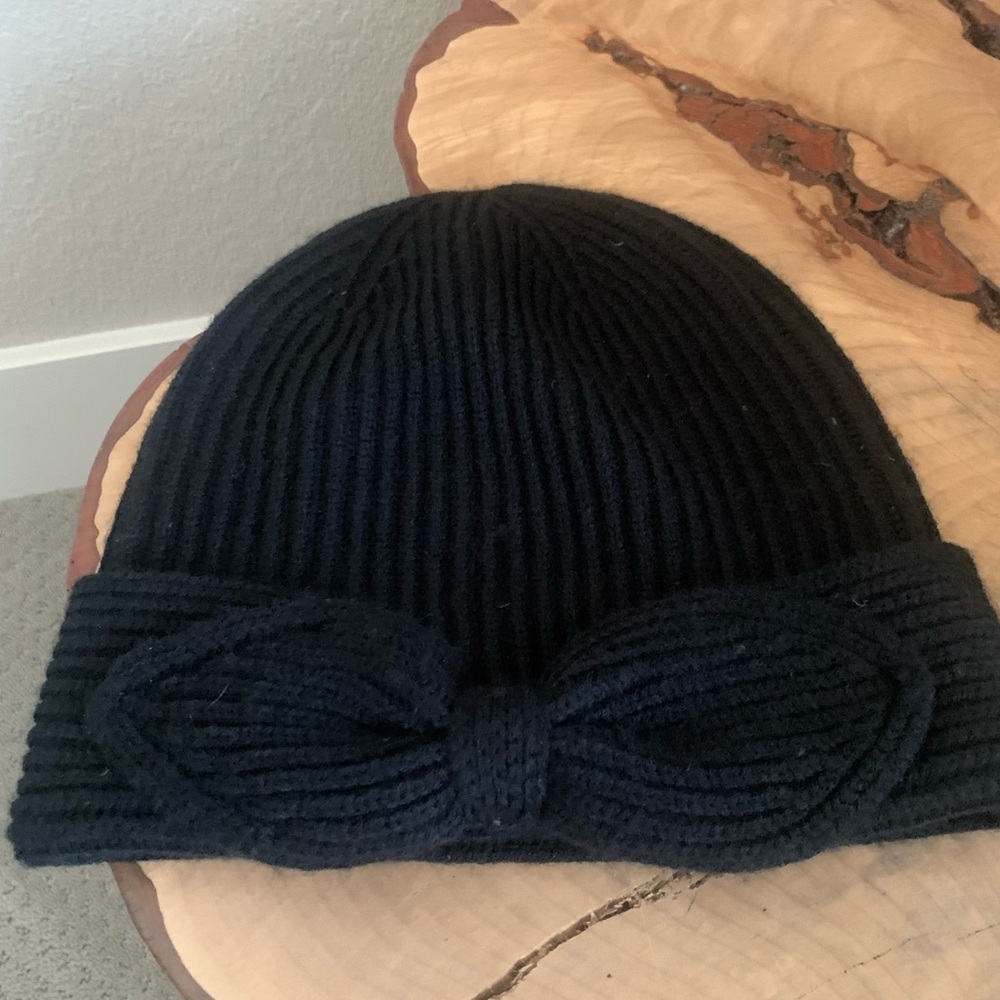 Kate Spade New York Pointy Bow Beanie
